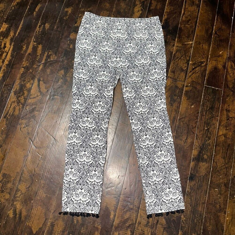 Chico’s parisian pull in monochrome 00/2 travelcore jeggings